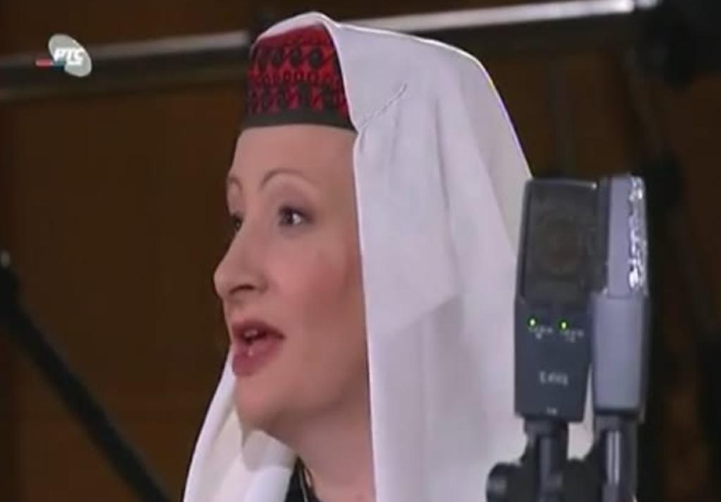 <p>Svetlana Spajić, izvođačica tradicionalne glazbe, koja&nbsp;- uvjereni su na zadarskome sudu, kad pjeva, zlo misli</p>