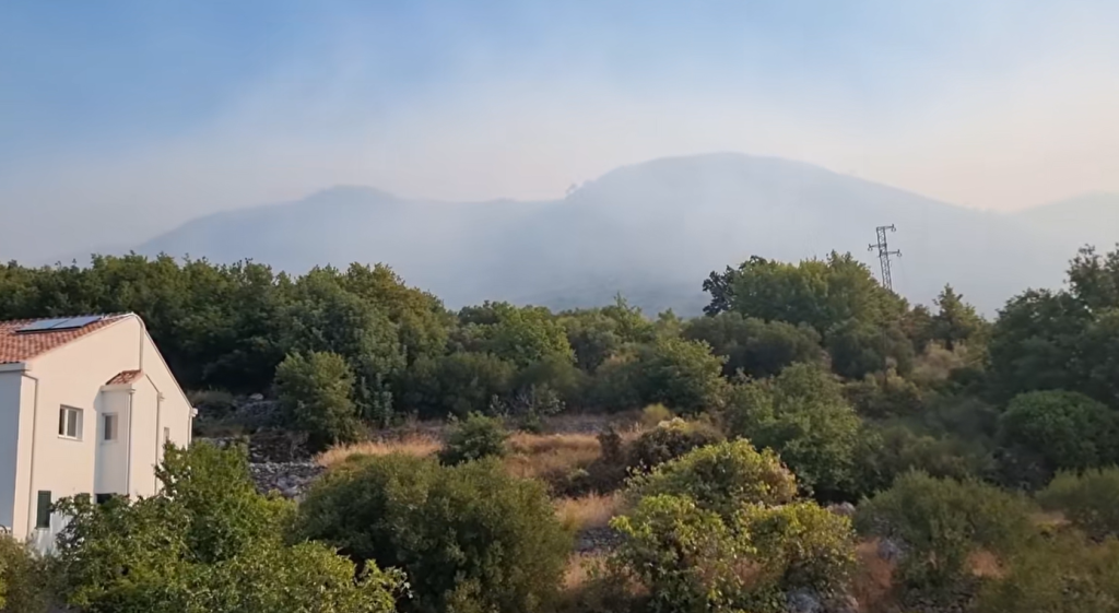 <p>Konavle i Župa obavijeni su dimom zbog požara na teritoriju Republike Srpske</p>