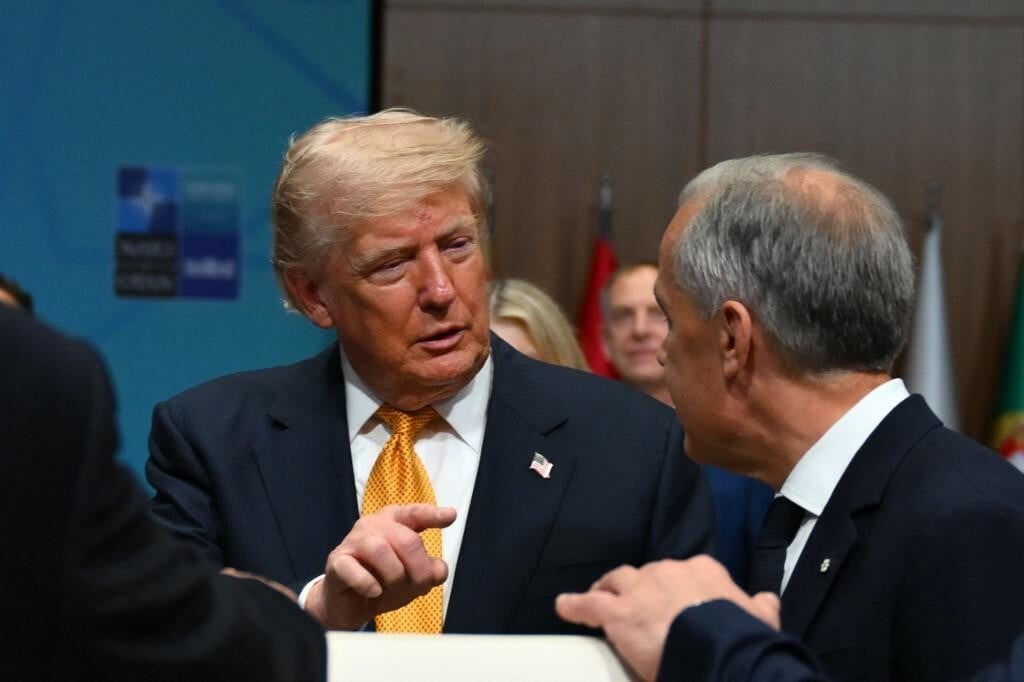 <p>&nbsp;Donald Trump novim je carinskim mjerama pokrenuo pravi&nbsp; trgovinski rat s&nbsp;kanadskim premijerom Markom Carneyjem</p>

<p>&nbsp;</p>

<p>&nbsp;</p>