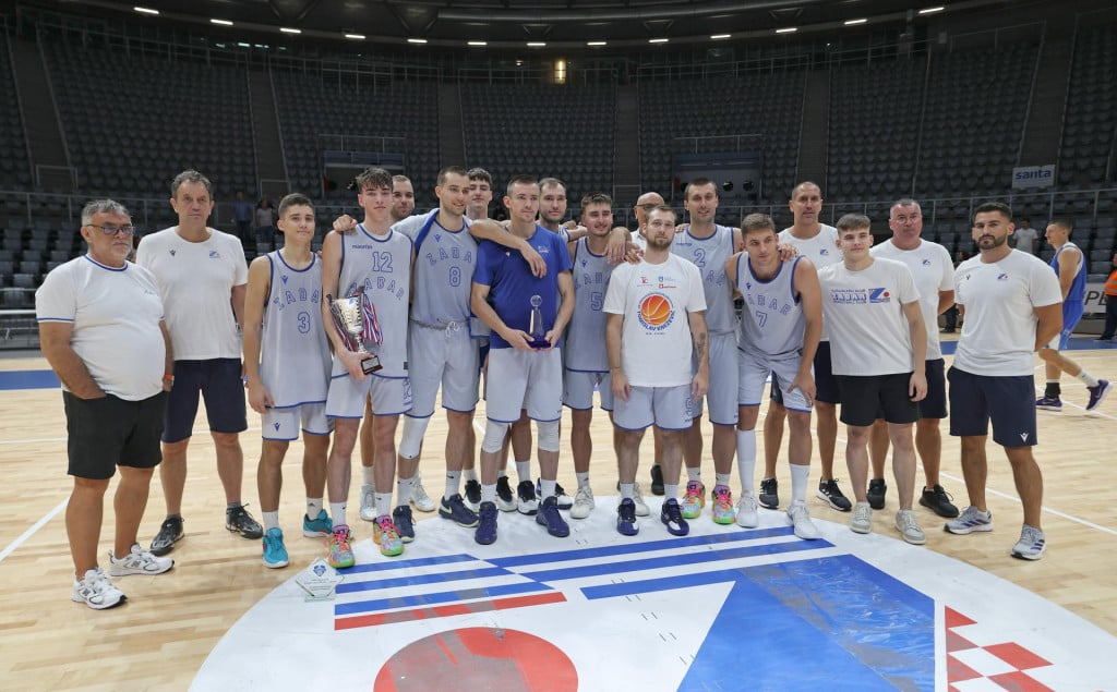 <p>Pro&scaron;logodi&scaron;nji pobjednici turnira - KK Zadar</p>