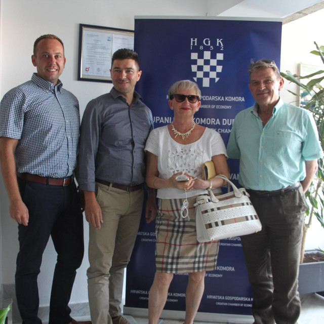 <p>Županijska komora Dubrovnik oprostila se od Frana Bezića</p>