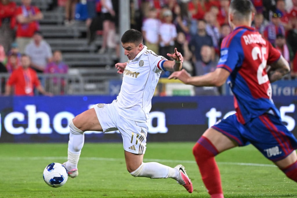 <p>Czestochowa, Poljska, 270826.<br>
Gradski stadion Rakow.<br>
Uzvratna utakmica play-offa UEFA Konferencijske lige, Rakow - Hajduk.<br>
Na fotografiji: Michele Sego, pogodak za vodstvo Hajduka 2-1.<br>