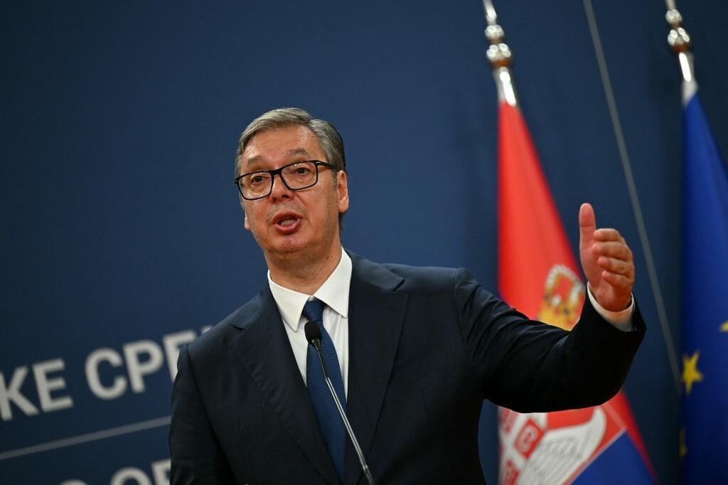 <p>Aleksandar Vučić dugo je odgađao reakciju na smrt ratnog zločinca iako je ponovio dobro poznate stavove</p>
