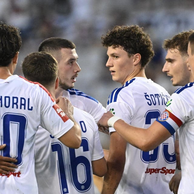<p>Nogometna utakmica 5. kola SuperSport HNL-a, HNK Hajduk - NK Lokomotiva. Marin &Scaron;otiček zabio je gol, slave<br>