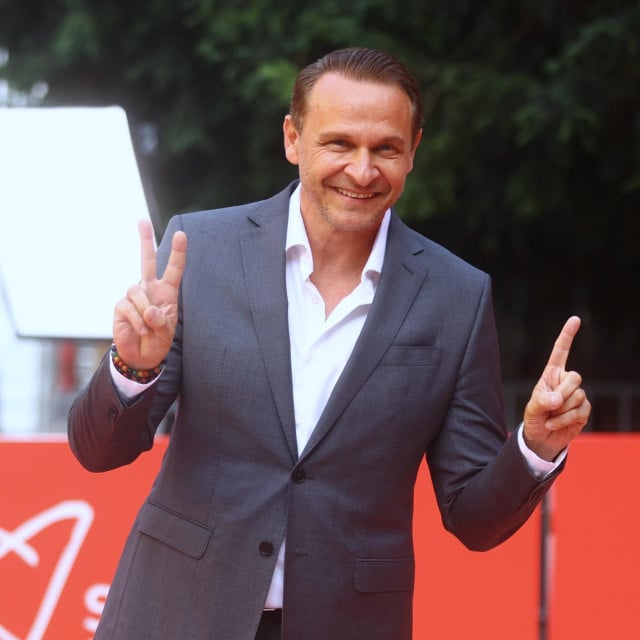 <p>Nastup na jednoj od najpoznatijih i najprestižnijih svjetskih pozornica velik je pothvat. Be&scaron;lagić će time ispisati povijest kao prvi glumac s ovih prostora koji će samostalno izvesti svoju predstavu u glasovitoj Sydney Opera House</p>