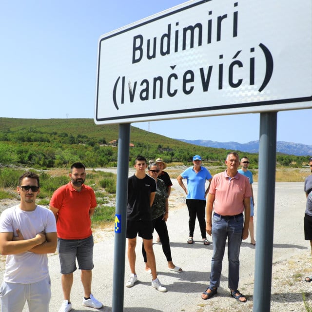 <p>MjestanI&nbsp;Budimira kraj Trilja<br>
&nbsp;</p>