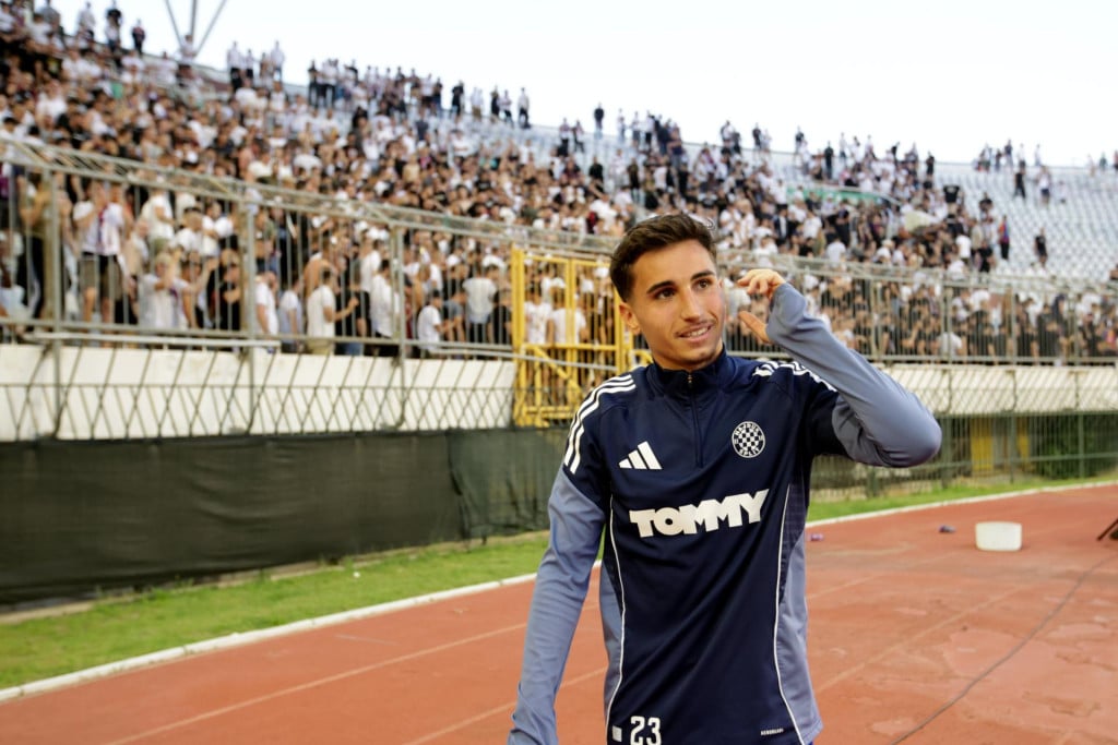 <p>Iker Almena</p>