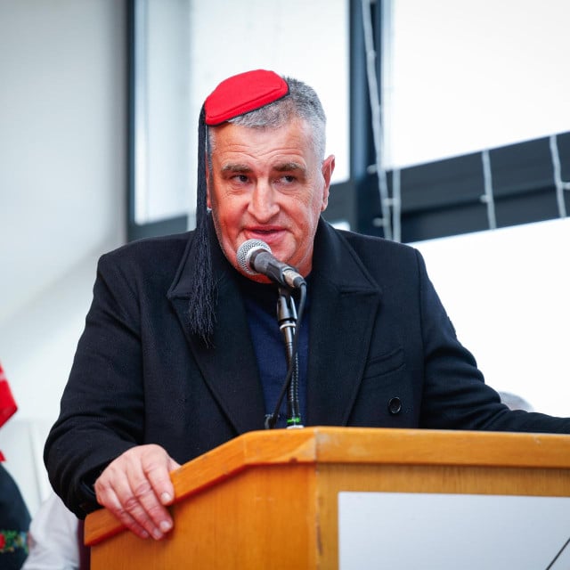 <p>Miro Bulj</p>