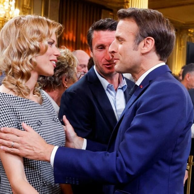 <p>Tiphaine Auziere i njezin očuh&nbsp;Emmanuel Macron&nbsp;</p>