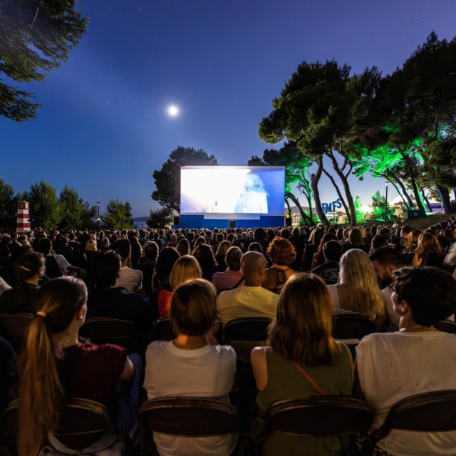 <p>Ljetno kino Bačvice</p>