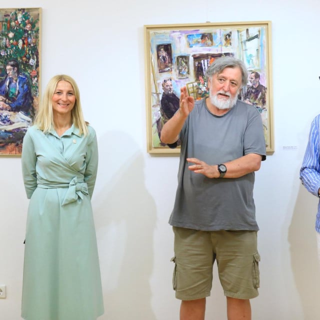 <p>&nbsp;Helena Trze Jakelić, Silvana Burilović&nbsp;Crnov, Davorin Radić i Igor Bre&scaron;an</p>