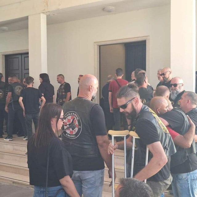 <p>Posljednji ispraćaj Zlatka Plazonjića u Zadru</p>