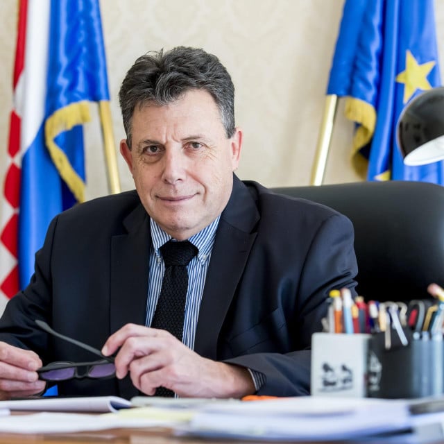<p>Đuro Sessa:&nbsp;Osobno mislim da je čitava ta zadarska epizoda oti&scaron;la predaleko</p>