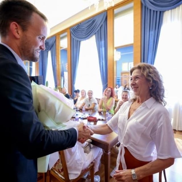 <p>Gradonačelnik Erlić primio je ravnateljice privatnih vrtića</p>