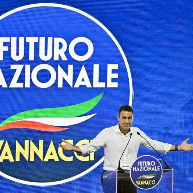 <p>Futuristi su zapravo europski plusvamperfekt</p>