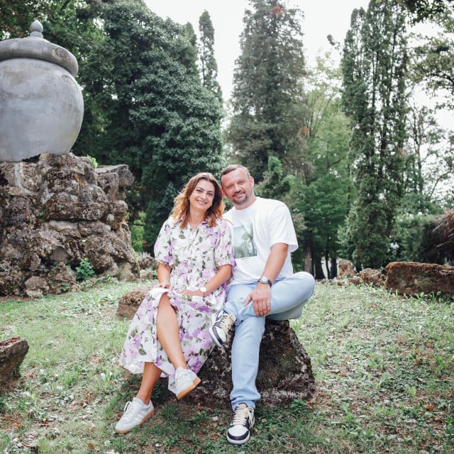 <p>Gloria.<br>
Oroslavje, 280826.<br>
Viktor Simunic, gradonacelnik Oroslavja.<br>
Na fotografiji: Viktor Simunic s djevojkom Lucijom Djermek.<br>