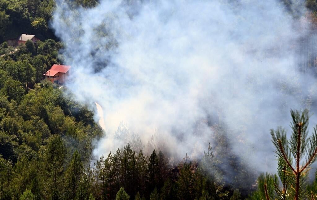<p>Požari kod&nbsp;Kupresa, Rame i Tomislavgrada zadali su brige cijelom okruženju, a najvi&scaron;e domicilnom stanovni&scaron;tvu (ilustracija)</p>

<p>&nbsp;</p>

<p>&nbsp;</p>