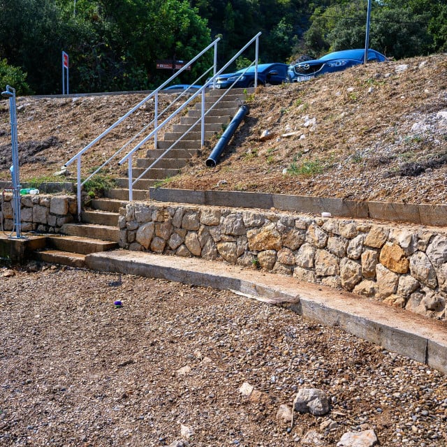 <p>Plaža Mandrač</p>