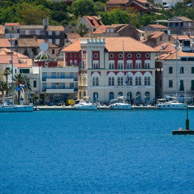 <p>U dvorani Hrvatskog doma bit će održana tribina o zdravlju</p>
