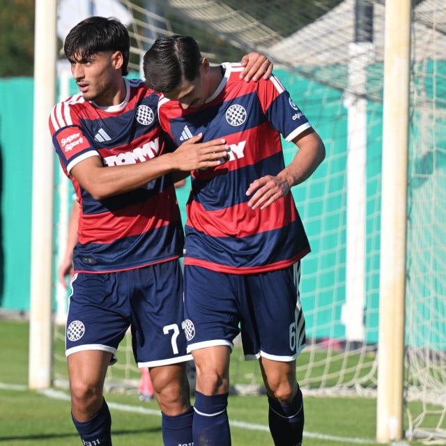 <p>Hajduk je pro&scaron;ao Vardarac i ispo&scaron;tovao tradiciju</p>