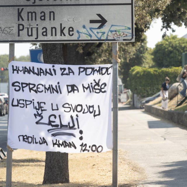 <p>Transparent podr&scaron;ke Mi&scaron;i Sabljiću i poziv na humanitarni skup u Ulici Domovinskoga rata</p>