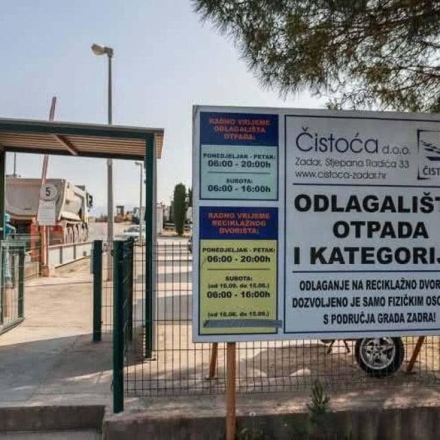 <p>Odlagali&scaron;te u Diklu</p>