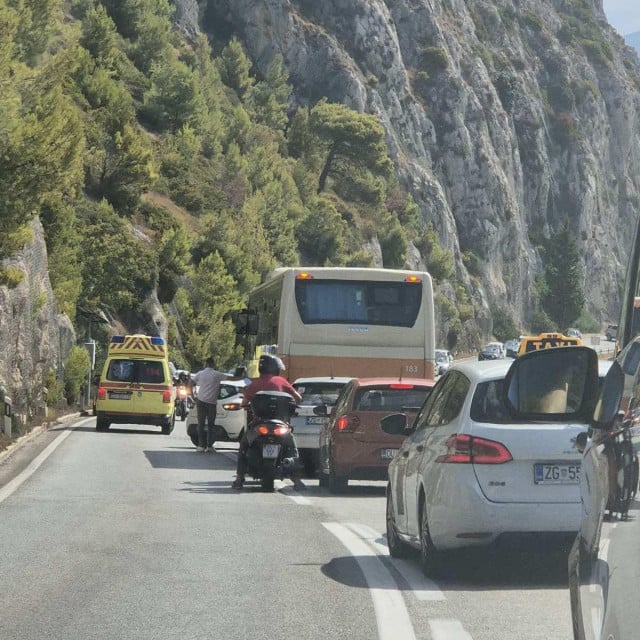 <p>prometna nesreća prije Dupca na magistrali</p>