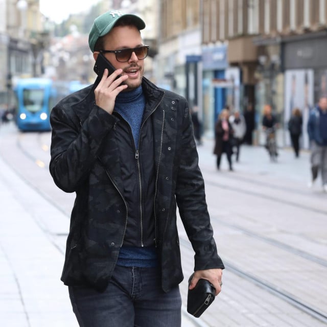 <p>Vijest o trudnoći par je potvrdio nekoliko dana prije prvog zajedničkog pojavljivanja, a sada je jasno da budući roditelji ne skrivaju koliko se vesele novom životnom poglavlju</p>