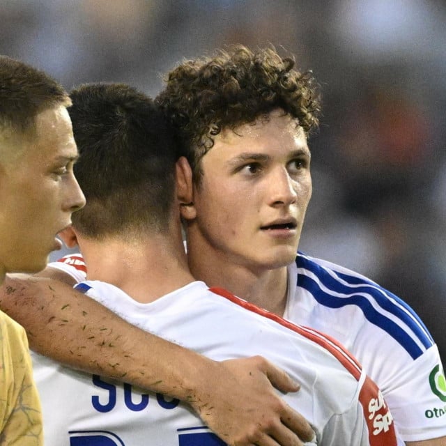 <p>Marin &Scaron;otiček slavi gol</p>