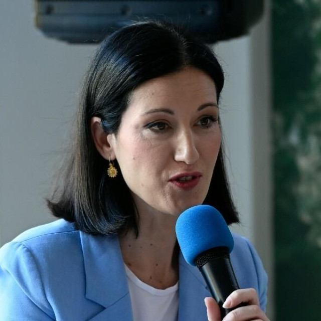 <p>Nina Kljenak</p>