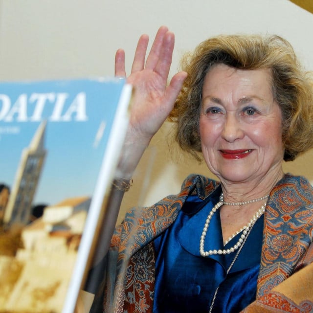 <p>Lady Jadranka Njer&scaron;&nbsp;Beresford-Peirse snimljena 2010. u Zagrebu na predstavljanju monografije &rdquo;Croatia&rdquo; - Aspect of Art, Arhitecture and Cultural Heritage&rdquo;</p>