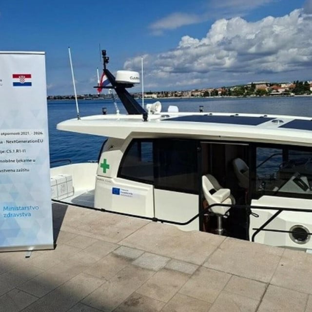 <p>Mobilna brodica-ljekarna</p>
