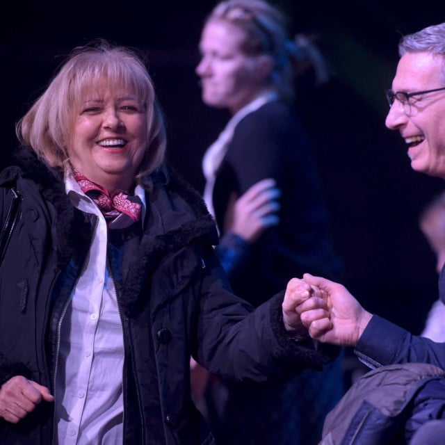 <p>Jasna Zlokić&nbsp;i Massimo snimljeni 2020., kad je na dodjeli nagrada Zlatni studio izvedena &lsquo;Moja domovina&lsquo;<br>
&nbsp;</p>