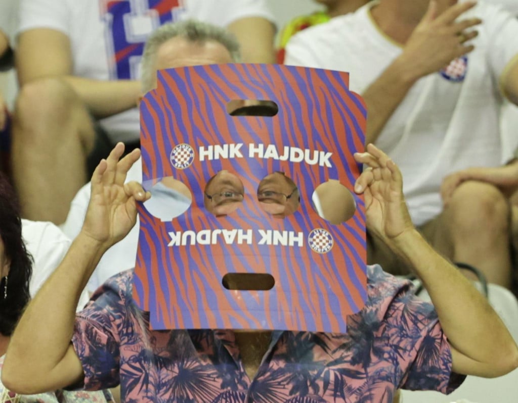 <p>Navijač na Poljudu</p>