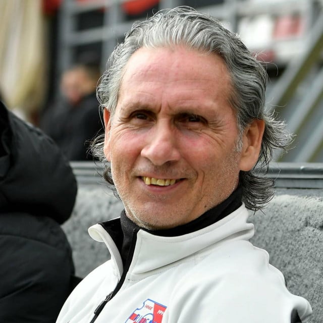 <p>Sa&scaron;a Per&scaron;on</p>