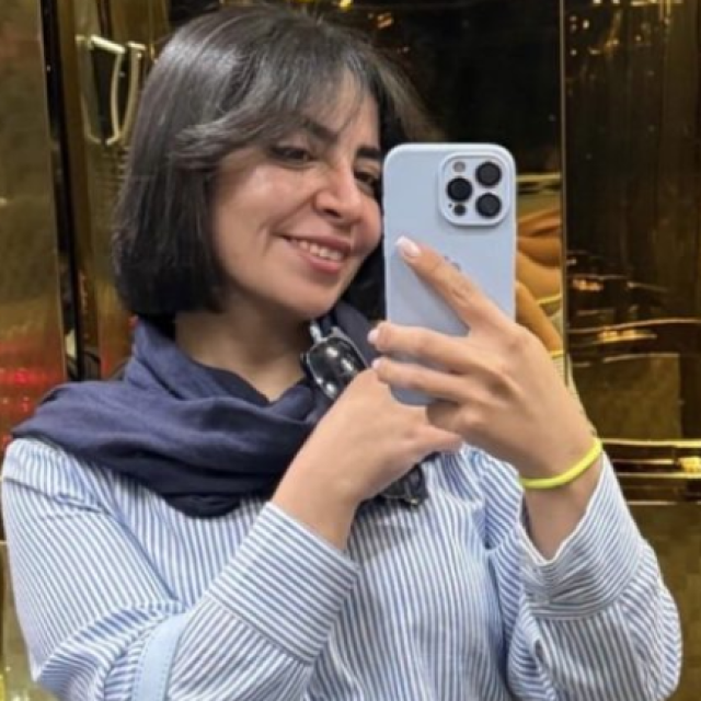 <p>Instagram - Soda Ebrahimi Shamsabadi</p>