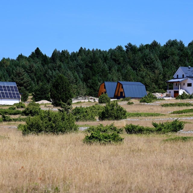 <p>Blidinje<br>
&nbsp;</p>