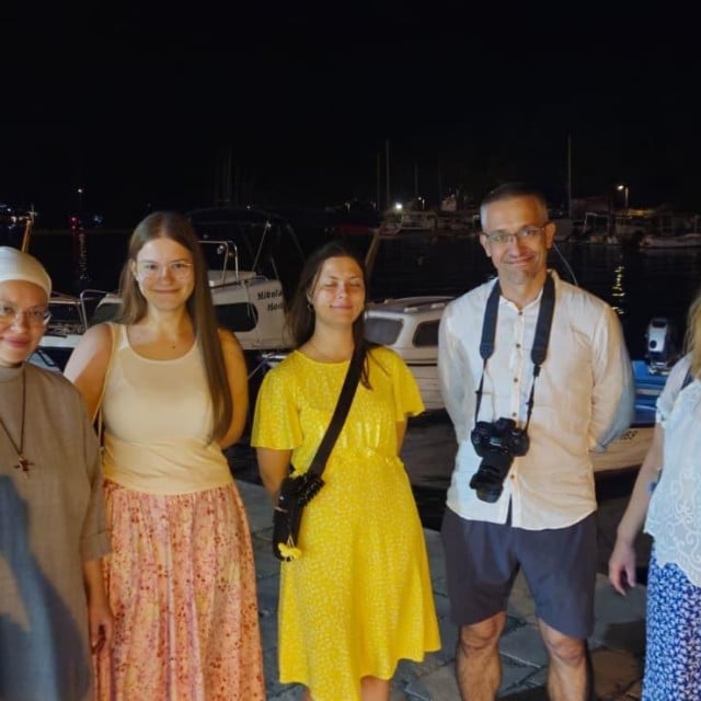 <p>Poljska obitelj &ndash; Pawel, Iwona, Magdalena, Marta, Agata</p>
