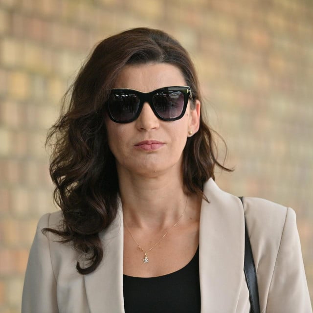 <p>&nbsp;</p>

<p>&nbsp;</p>