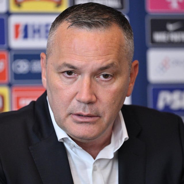 <p>Predsjednik HNS-a Marijan Kustić</p>