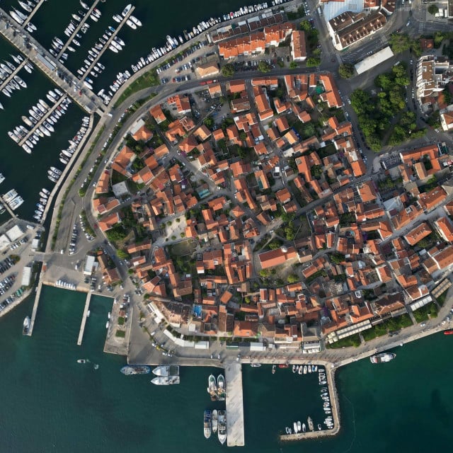 <p>Biograd na moru&nbsp;</p>
