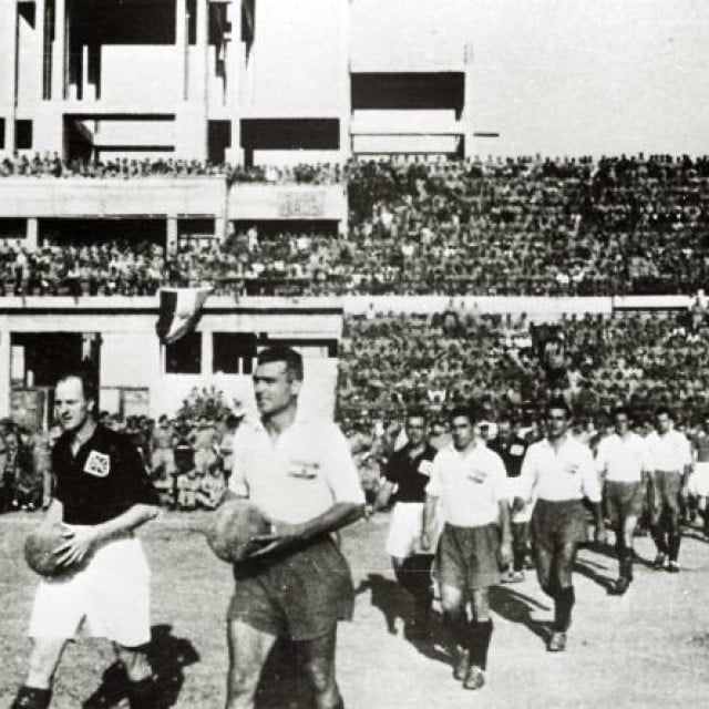 <p>Najveća ratna utakmica, izlazak na teren Hajduka i reprezentacije Velike Britanije</p>