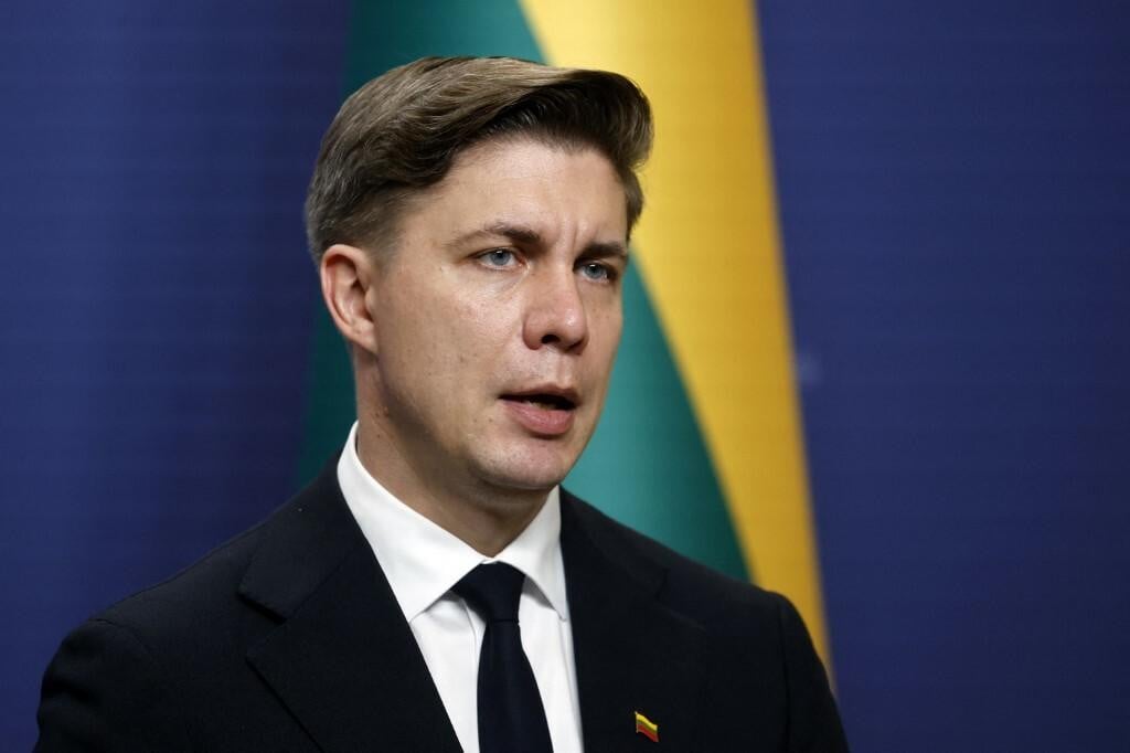 <p>&nbsp;Mindaugas Sinkevičius:&nbsp;Litva ima planove za evakuaciju zbog prijetnji iz Rusije, ali se neće predati u slučaju napada</p>