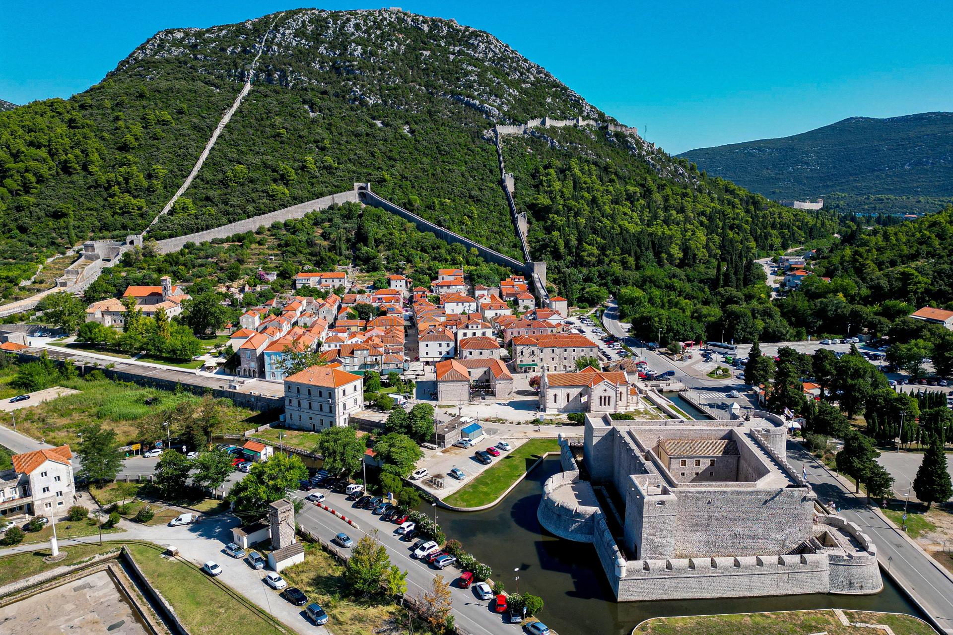 Ston