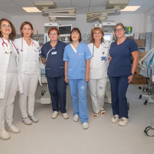 <p>Liječnice i sestre na zadarskoj Neonatologiji</p>