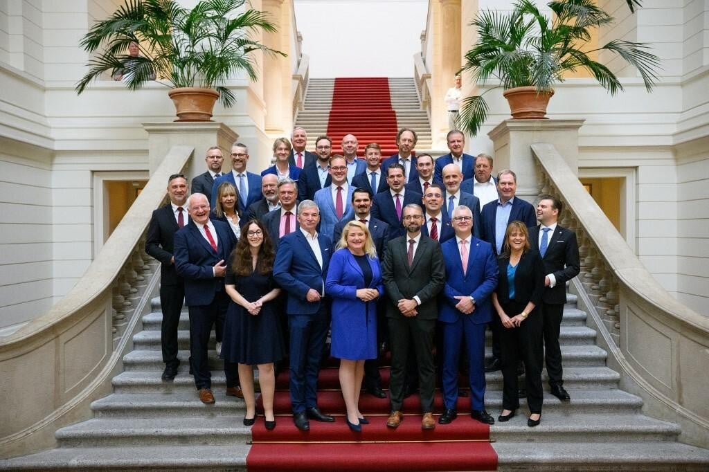 <p>Jučer &scaron;ljam, a danas uvaženi zastupnici AfD-a</p>