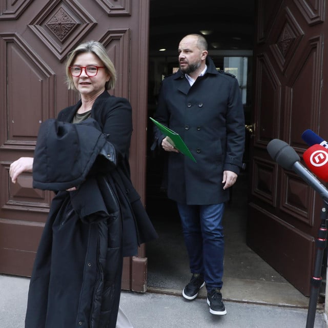<p>&Scaron;to se promijenilo u odnosu na vrijeme kad je SDP-ovce predvodio Peđa Grbin? Upućeni kažu da ekipa iz Možemo! nije drastično&nbsp;promijenila mi&scaron;ljenje o SDP-ovcima, nego su u međuvremenu do&scaron;li do pragmatične spoznaje da bez njih ne mogu do vlasti</p>