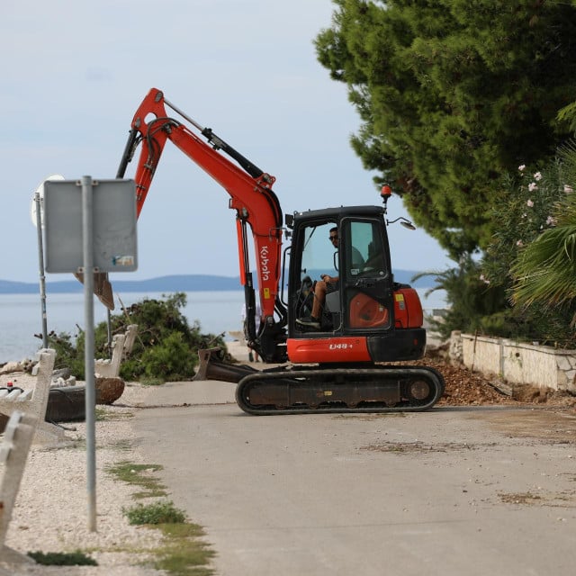 <p>Radovi na Viru</p>