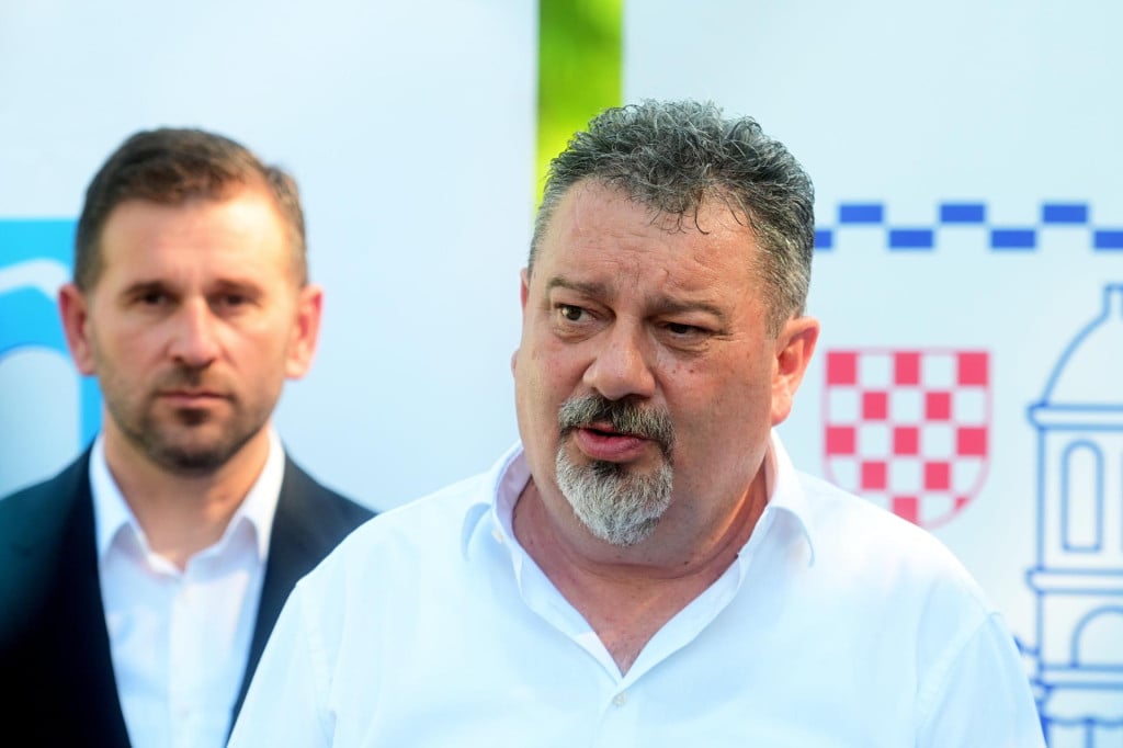 <p>Ivica Perić, direktor Vodovoda i Tomislav &Scaron;uta</p>