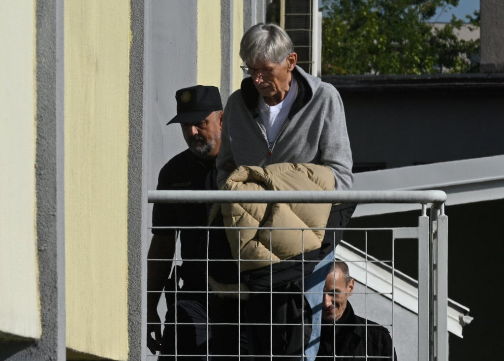 <p>Tomislav Horvatinčić i njegov odvjetnik Fran Olujic dovedeni na ispitivanje u prostorije Općinskog kaznenog državnog odvjetni&scaron;tva.<br>
&nbsp;</p>